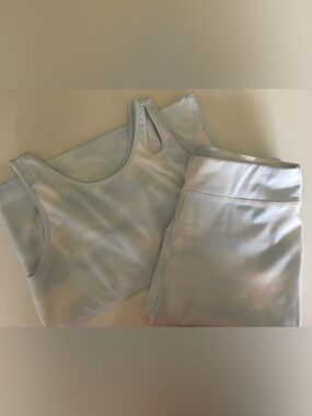 We Wander Light Blue Tie Dye Tank & Shorts Set, Youth XL 16/18